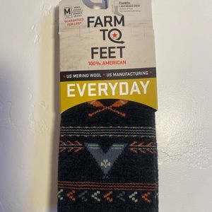 NWT: Farm to Feet 100% Merino wool lightweight crew socks.